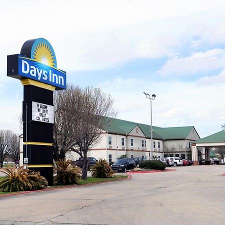 Days Inn By Wyndham Denham Springs-Baton Rouge East מראה חיצוני תמונה
