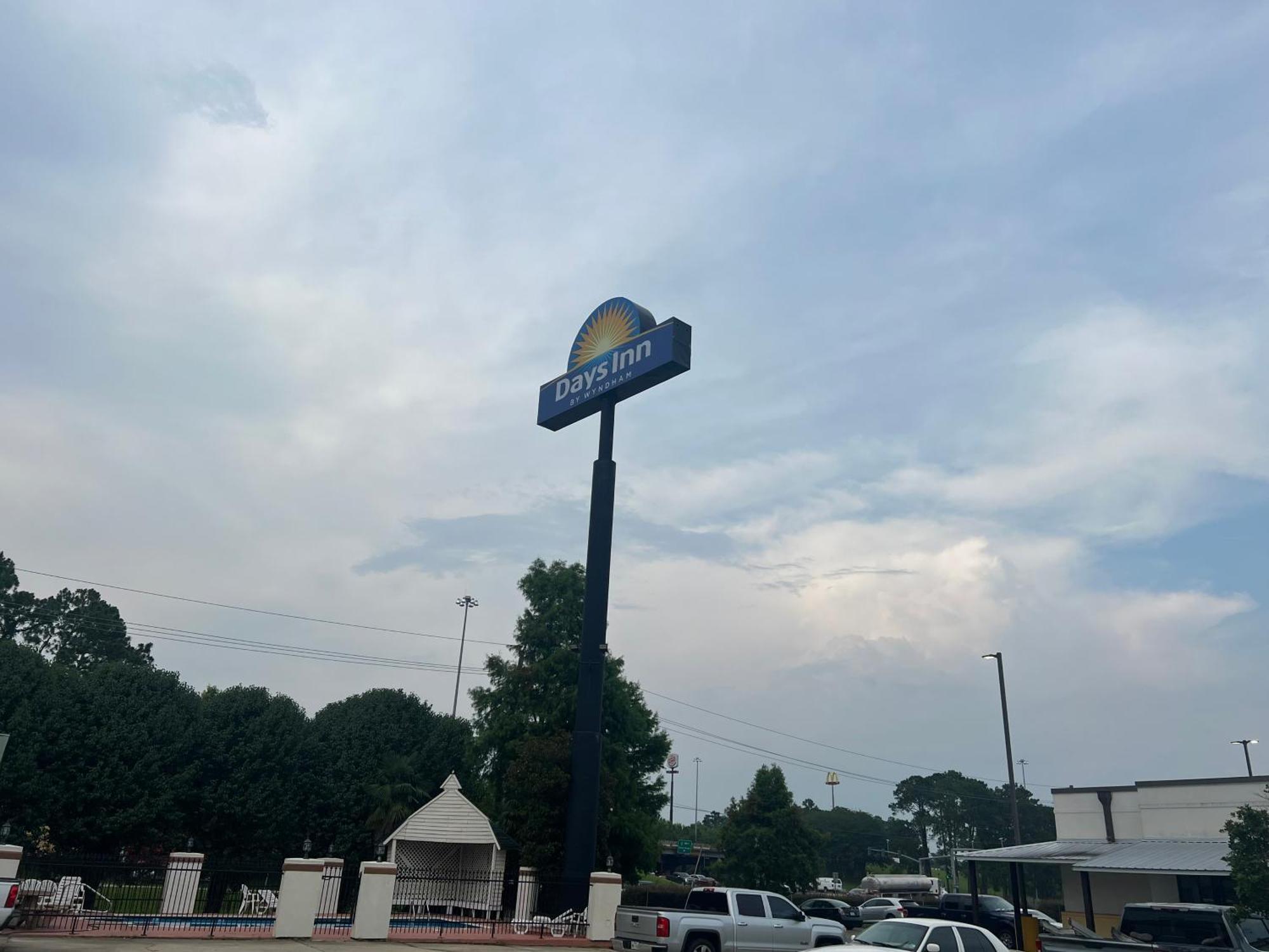 Days Inn By Wyndham Denham Springs-Baton Rouge East מראה חיצוני תמונה