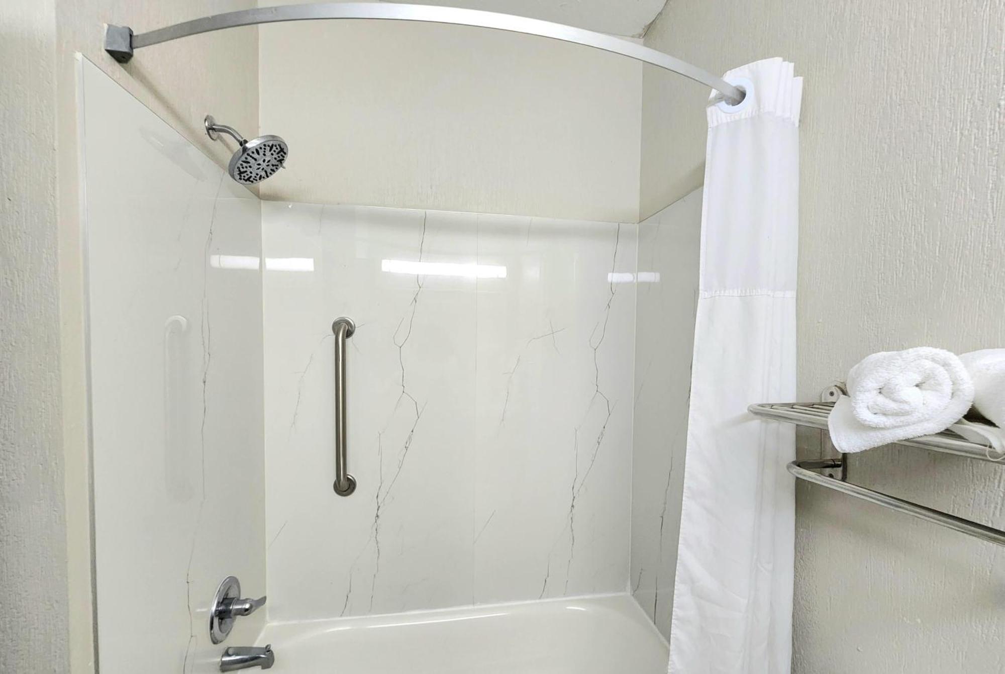 Days Inn By Wyndham Denham Springs-Baton Rouge East מראה חיצוני תמונה