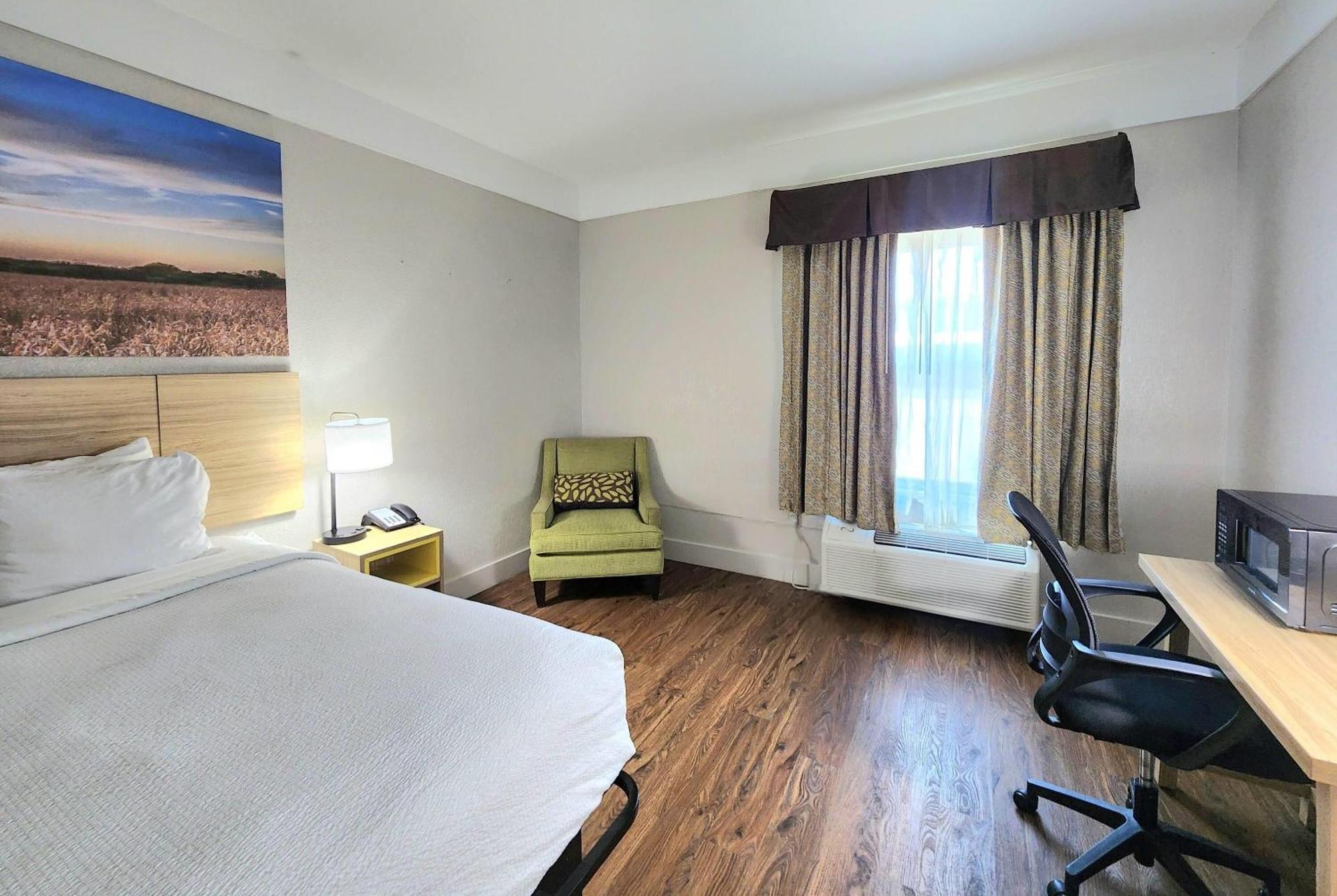 Days Inn By Wyndham Denham Springs-Baton Rouge East מראה חיצוני תמונה