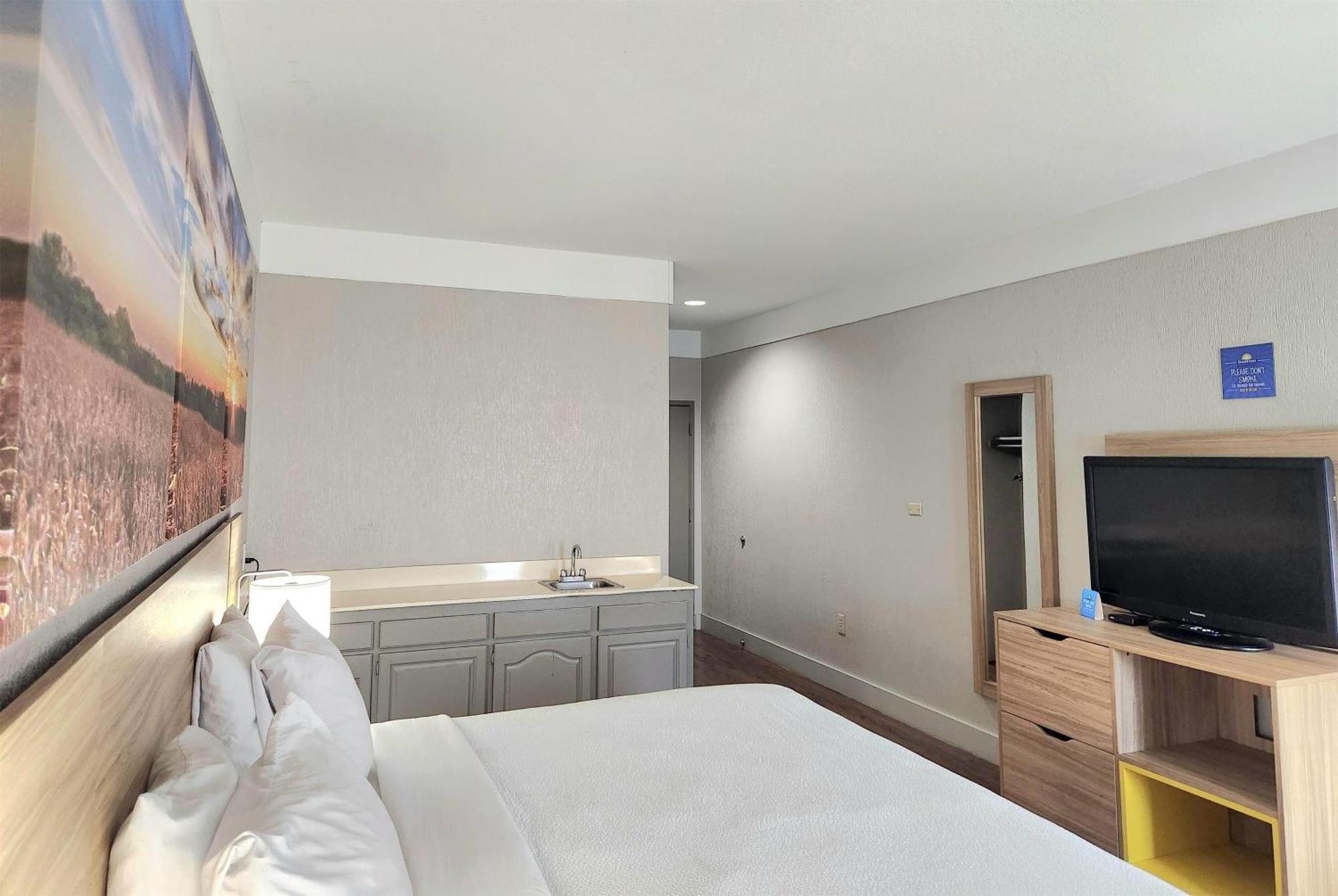 Days Inn By Wyndham Denham Springs-Baton Rouge East מראה חיצוני תמונה