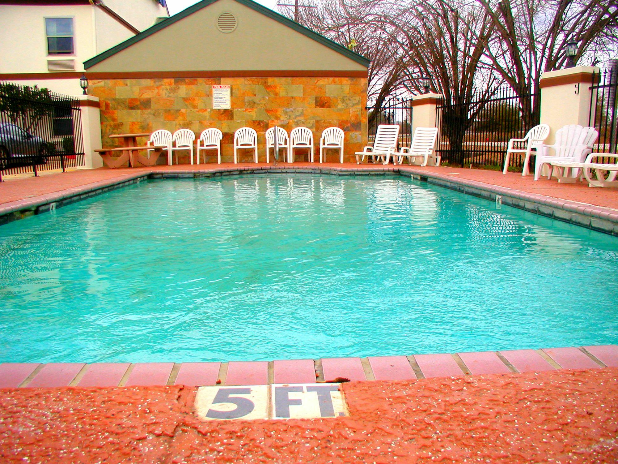 Days Inn By Wyndham Denham Springs-Baton Rouge East מראה חיצוני תמונה